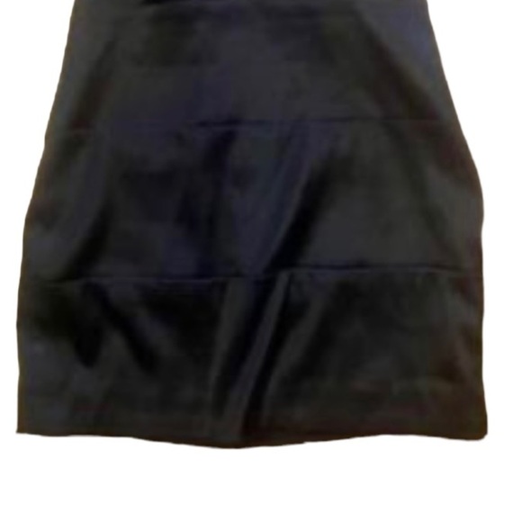 B. Darlin women’s little black dress - Picture 4 of 4
